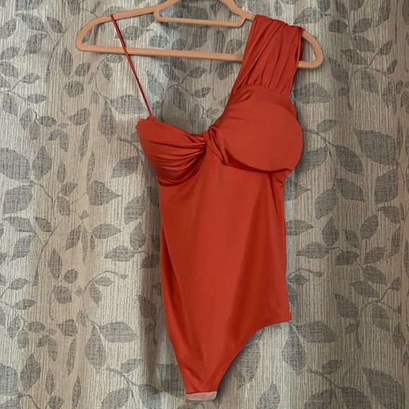 Express Silky Bodysuit - Picture 3 of 7